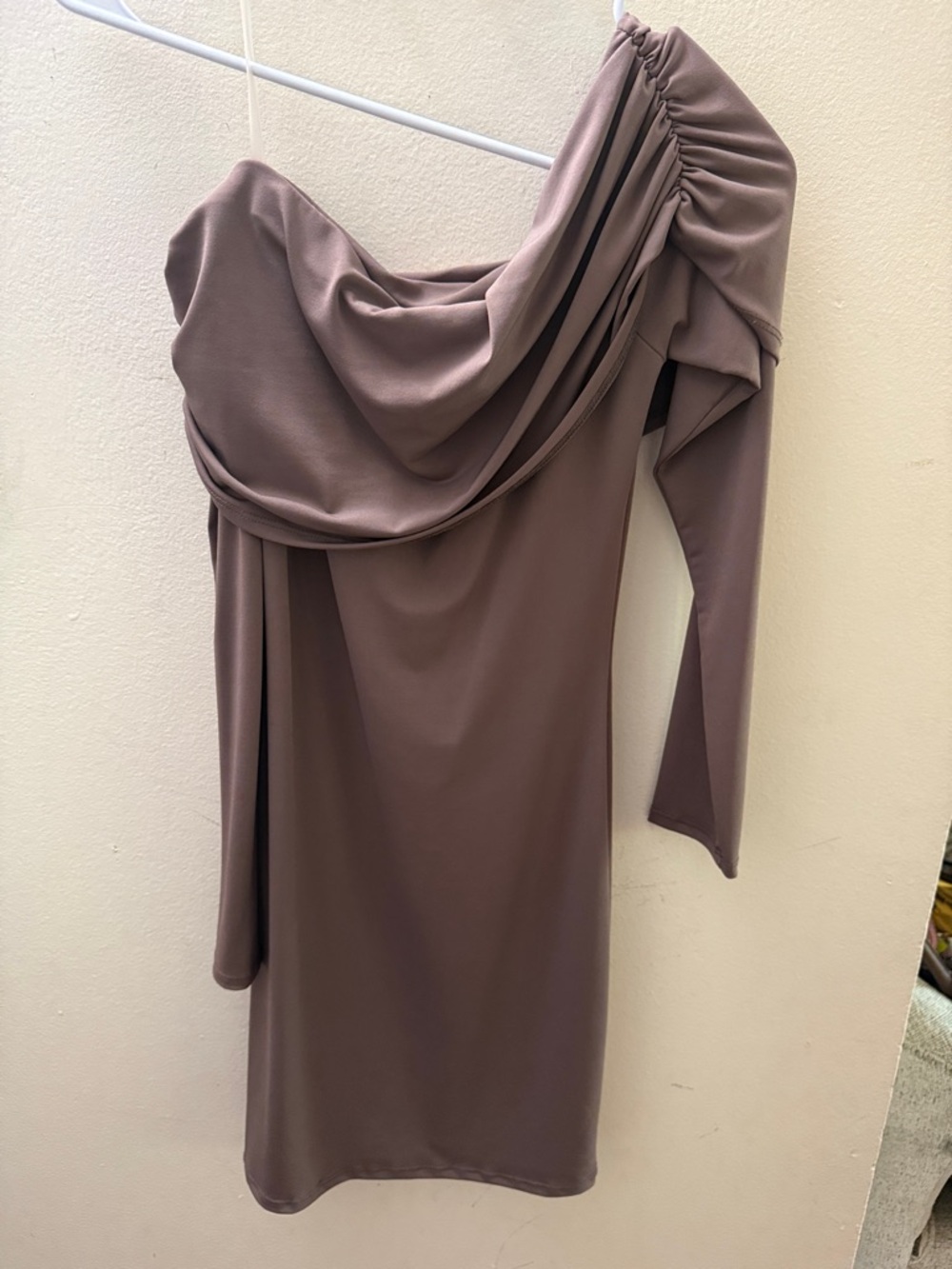 Windsor One-Shoulder Drape Bodycon Dress in Taupe